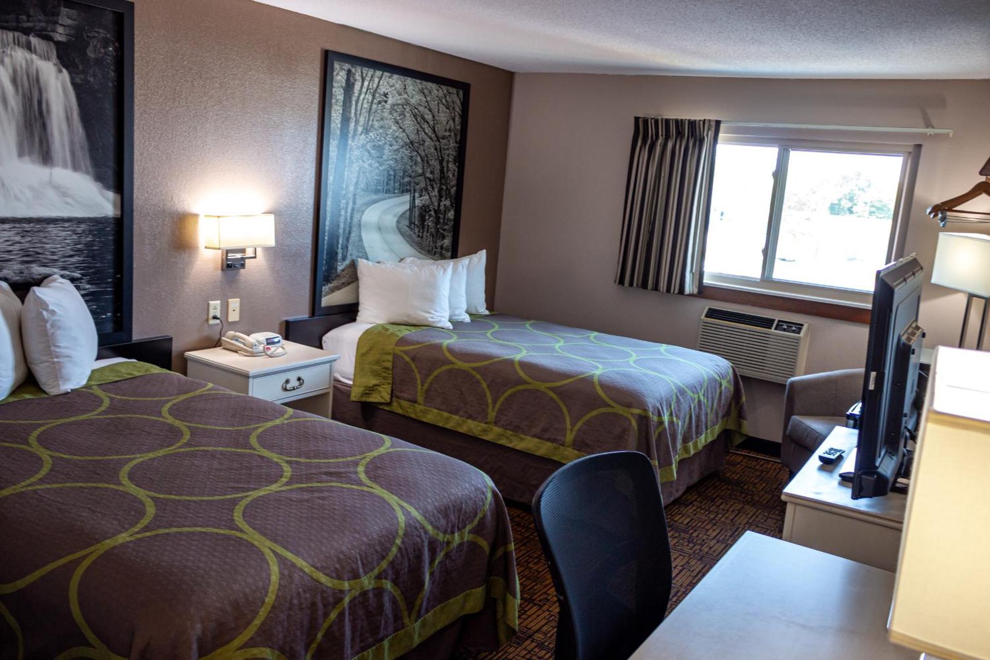 Super 8 By Wyndham Indianapolis Emerson Luaran gambar