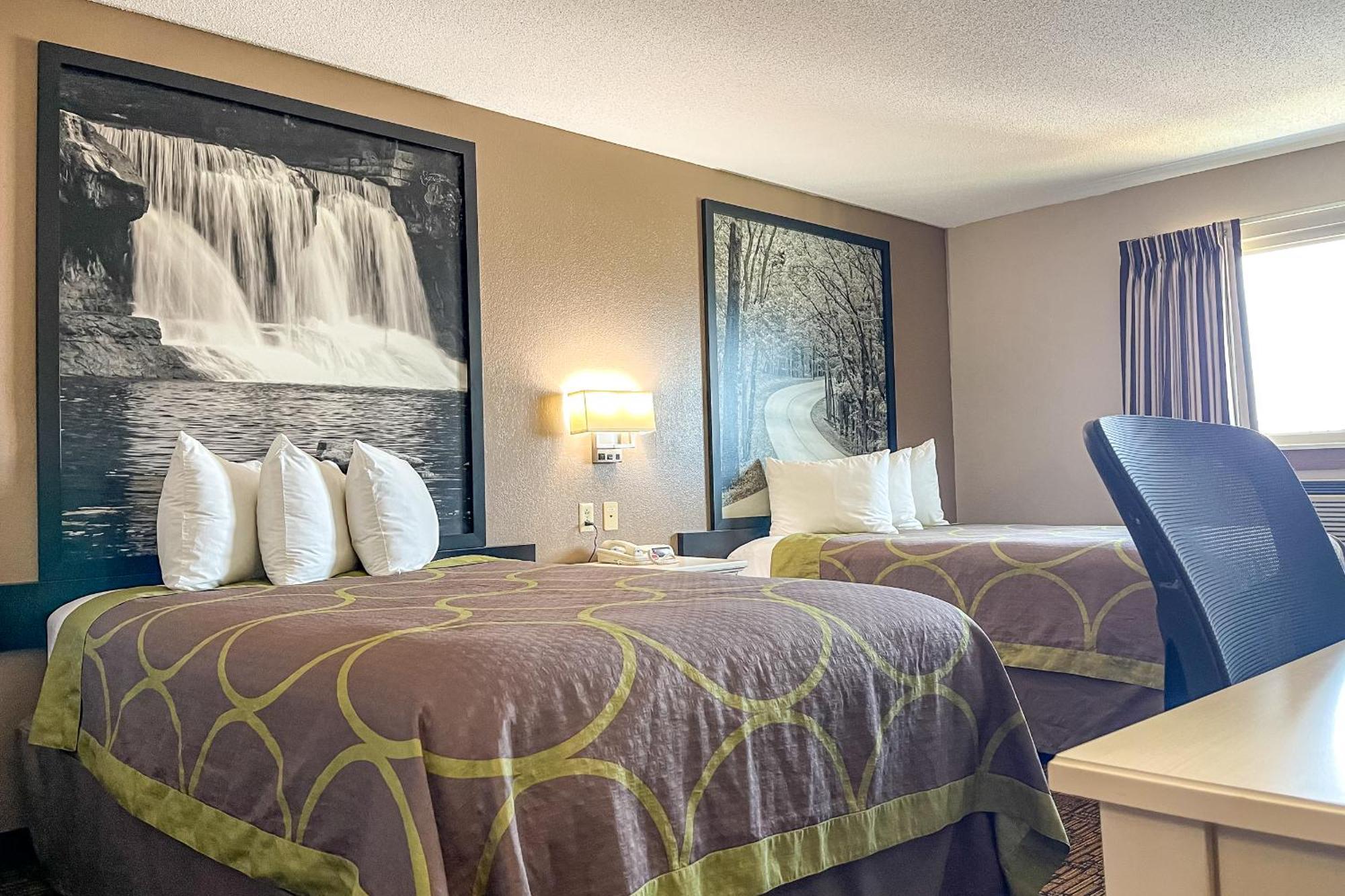 Super 8 By Wyndham Indianapolis Emerson Luaran gambar