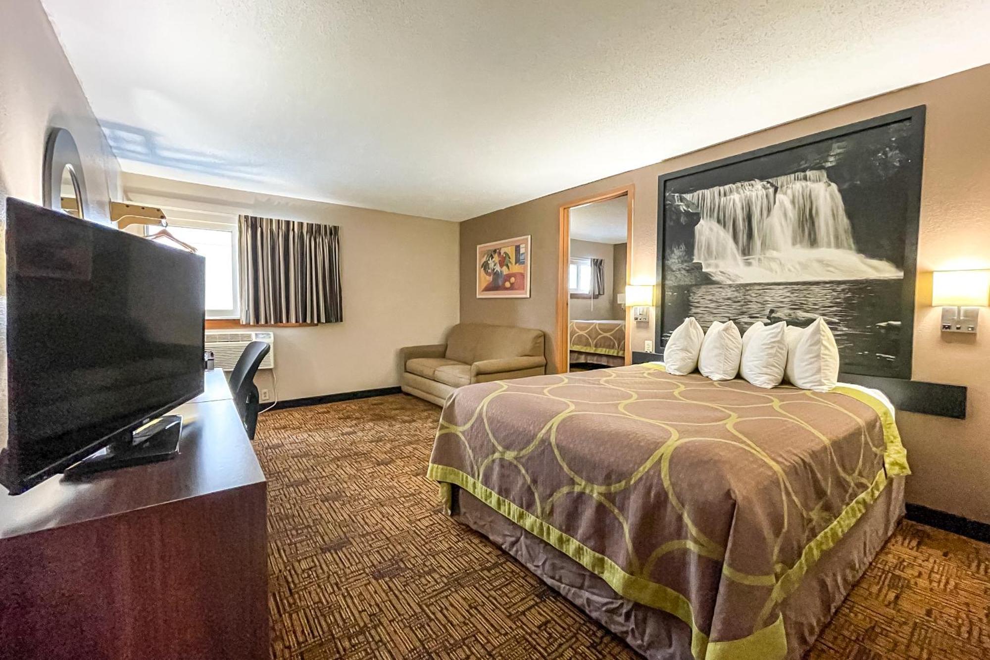 Super 8 By Wyndham Indianapolis Emerson Luaran gambar