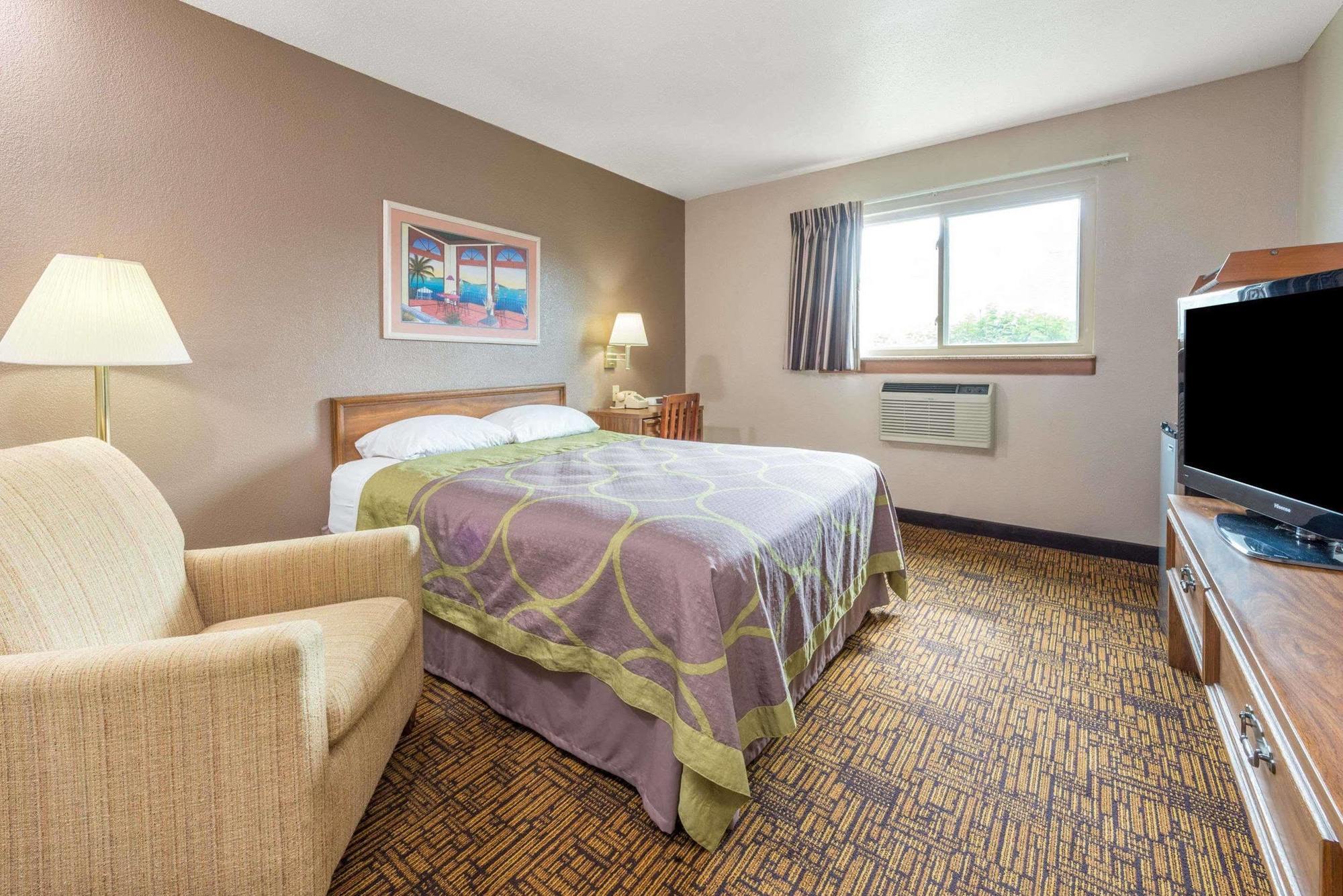 Super 8 By Wyndham Indianapolis Emerson Luaran gambar
